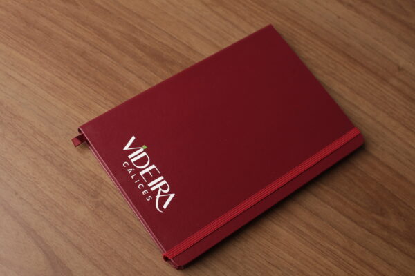 Caderno tipo Moleskine A5